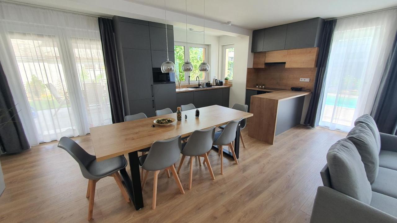 Velence Lakeside Pool House 外观 照片